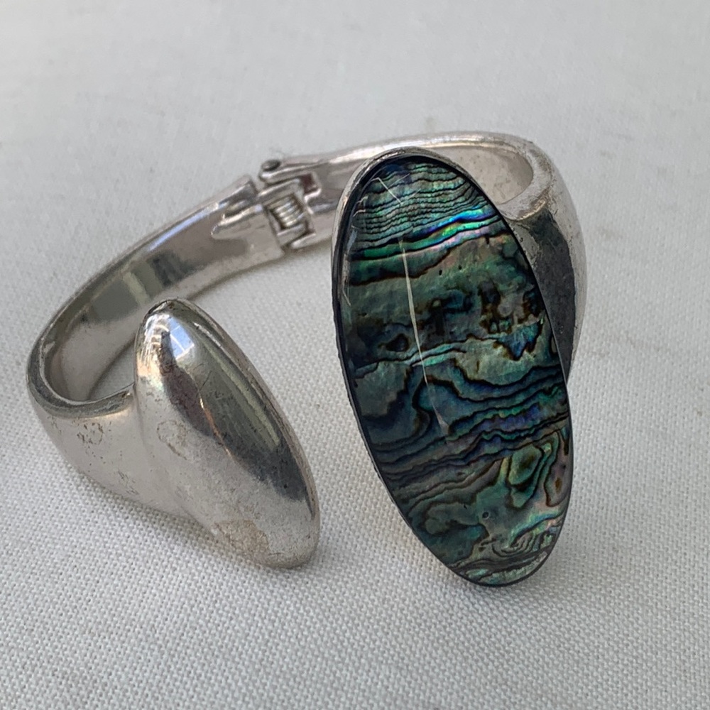 Gorgeous RLM soho cuff abalone bracelet